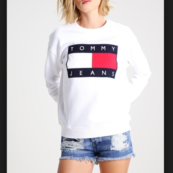 tommy jeans white sweatshirt